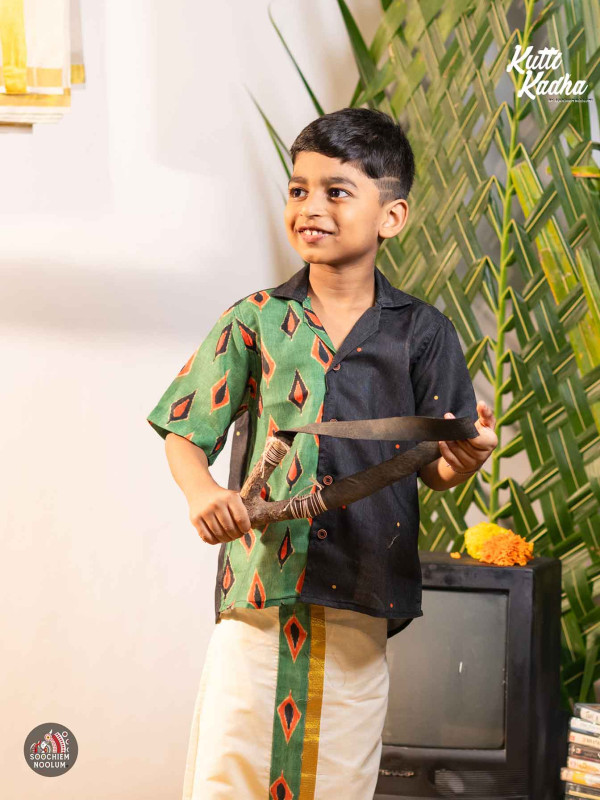 NIRAKKOOTT-Black Ikat Shirt For Kids[KSHIRT0003]